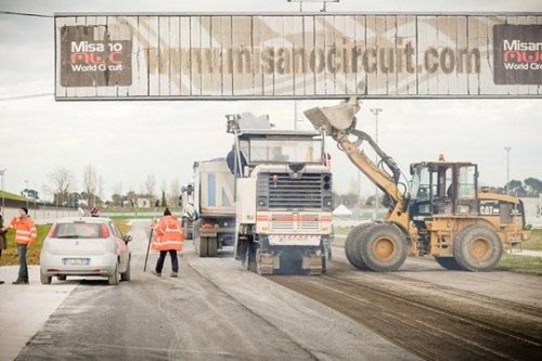 Misano prepares for 2015 with new surface