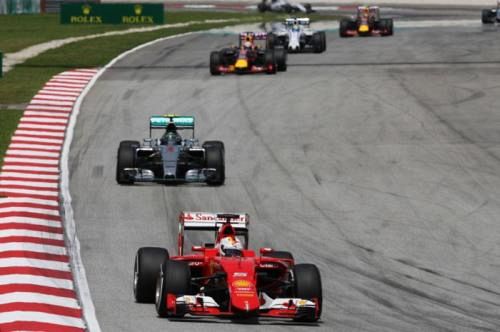 Ferrari pushing on for Mercedes title battle