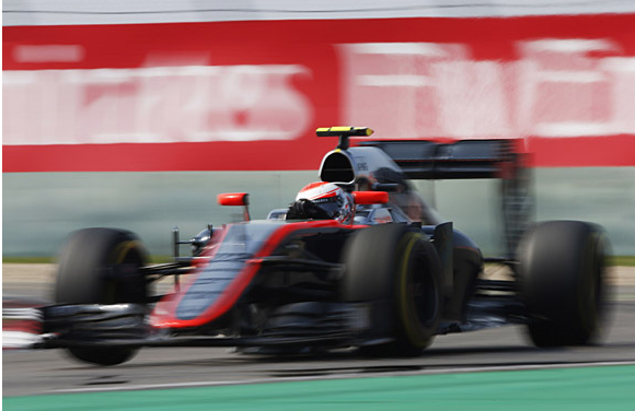 جنسون باتون يستبعد أي تحسن بمستوى ماكلارين في البحرين