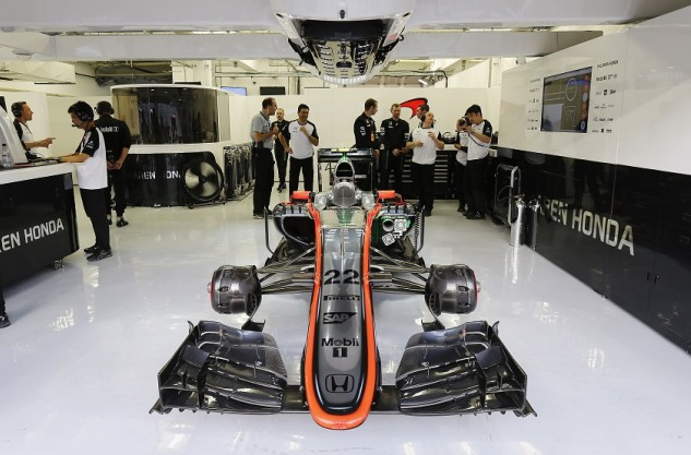 تقطّع بنقل البيانات حال دون مشاركة باتون في سباق البحرين