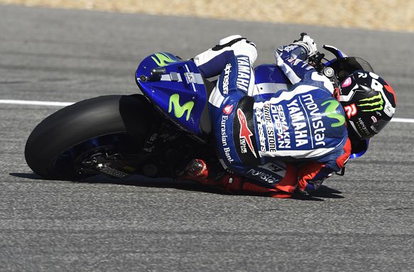 لورينزو وروسي يضعان ياماها في صدارة تجارب ما بعد سباق خيريز