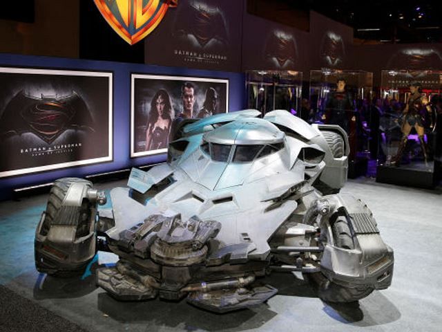The New Batmobile in Pictures!
