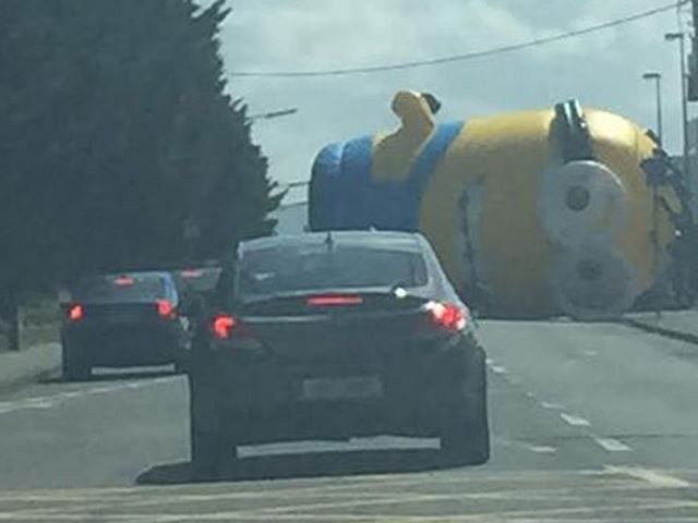40-foot inflatable minion causes massive traffic jam in Dublin!