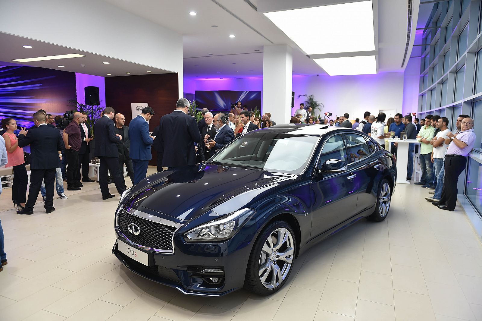 New Infiniti Q70 makes its Debut in Beirut!
